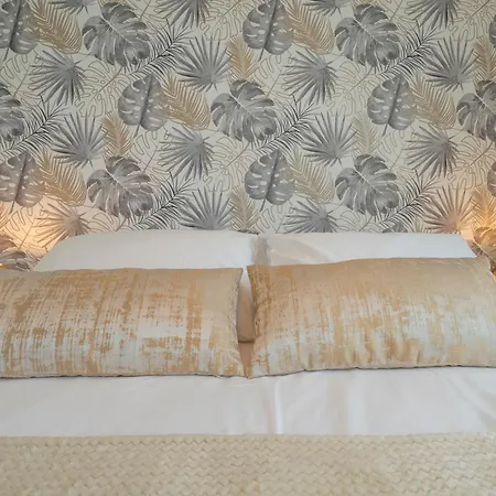 Apartment Flambant Neuf Au Coeur De La Palmyre, A Pied ! *