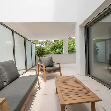 Flambant Neuf Au Coeur De La Palmyre, A Pied ! *