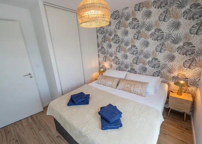 Flambant Neuf Au Coeur De La Palmyre, A Pied !