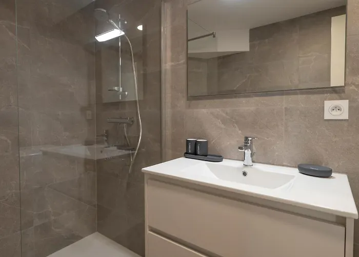 Flambant Neuf Au Coeur De La Palmyre, A Pied ! *